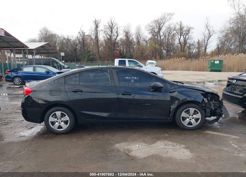 2018 CHEVROLET CRUZE VIN: 1G1BC5SM2J7219105