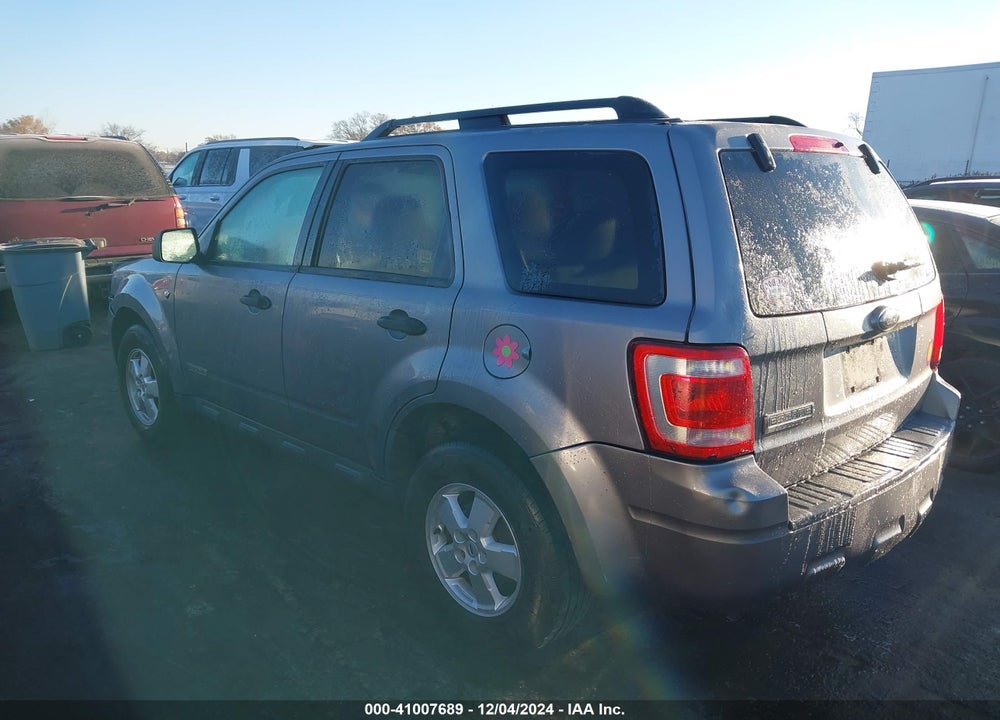 2008 FORD ESCAPE XLT VIN: 1FMCU03108KA83382