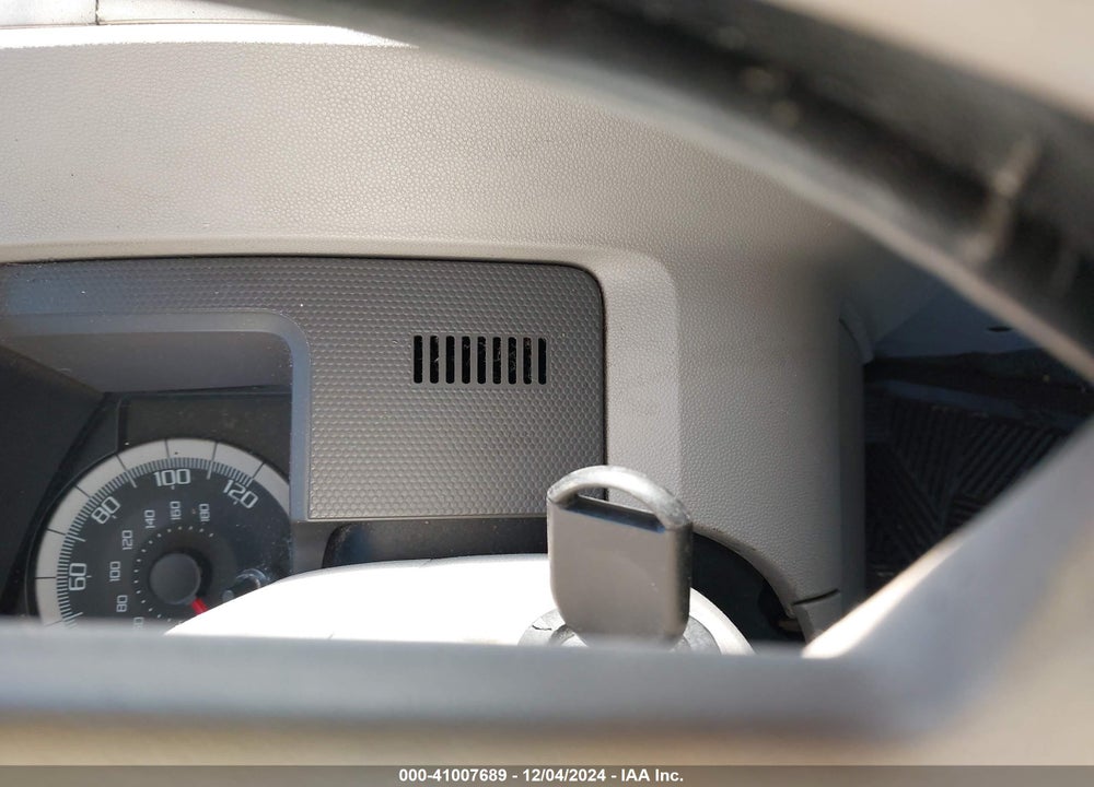 2008 FORD ESCAPE XLT VIN: 1FMCU03108KA83382