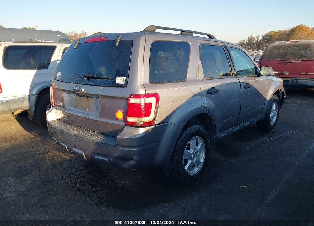 2008 FORD ESCAPE XLT VIN: 1FMCU03108KA83382