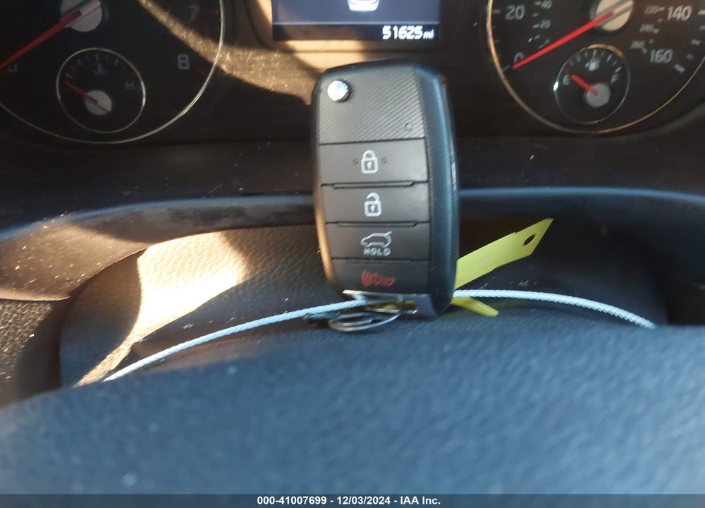 2020 KIA SORENTO 2.4L LX VIN: 5XYPG4A33LG648926