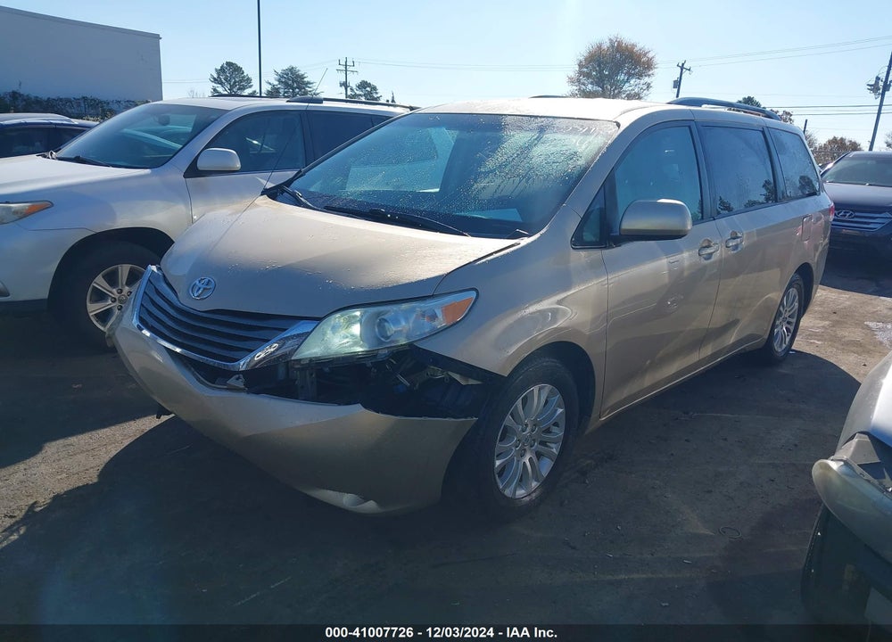 2012 TOYOTA SIENNA XLE V6 8 PASSENGER VIN: 5TDYK3DC8CS194006