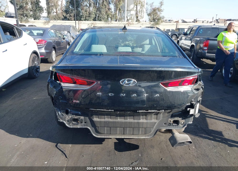 2019 HYUNDAI SONATA SE VIN: 5NPE24AF4KH737587