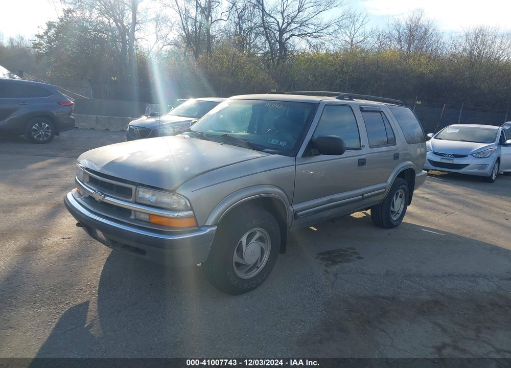 2000 CHEVROLET BLAZER LT VIN: 1GNDT13W6Y2104143