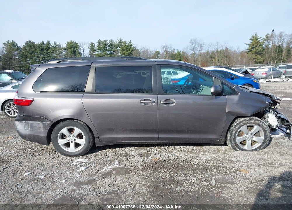 2015 TOYOTA SIENNA LE 8 PASSENGER VIN: 5TDKK3DC9FS670189