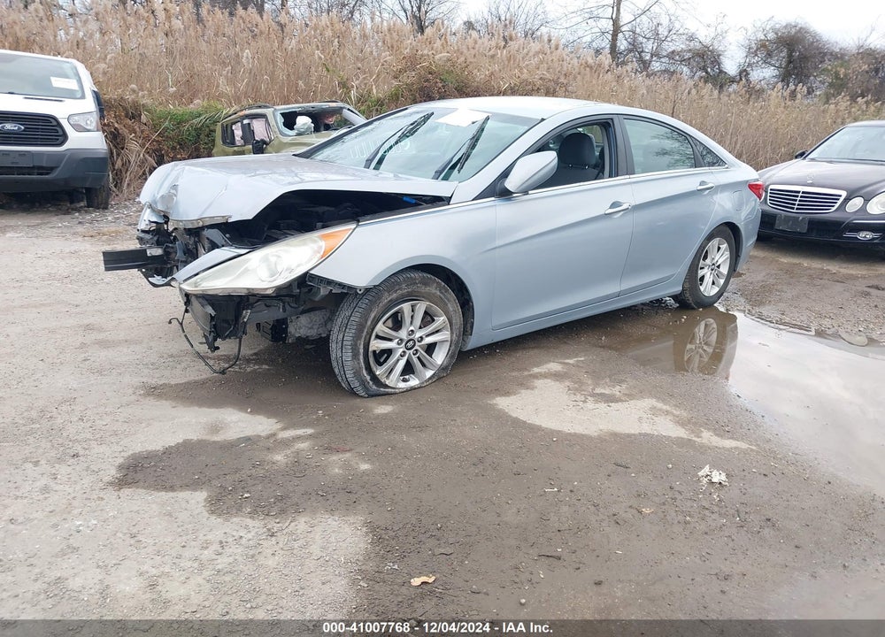 2011 HYUNDAI SONATA VIN: 5NPEB4AC5BH235385