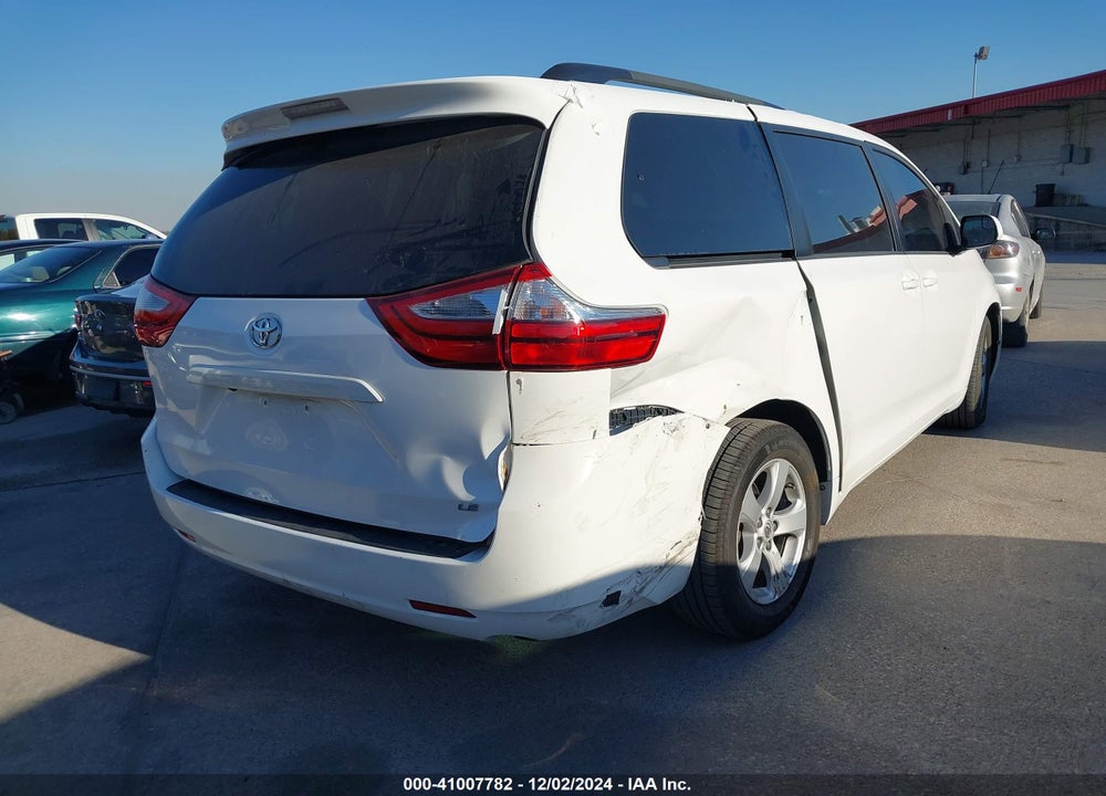 2017 TOYOTA SIENNA LE 8 PASSENGER VIN: 5TDKZ3DC7HS888081