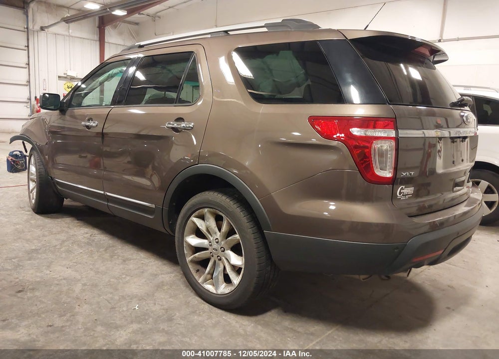 2015 FORD EXPLORER XLT VIN: 1FM5K8D82FGB79975