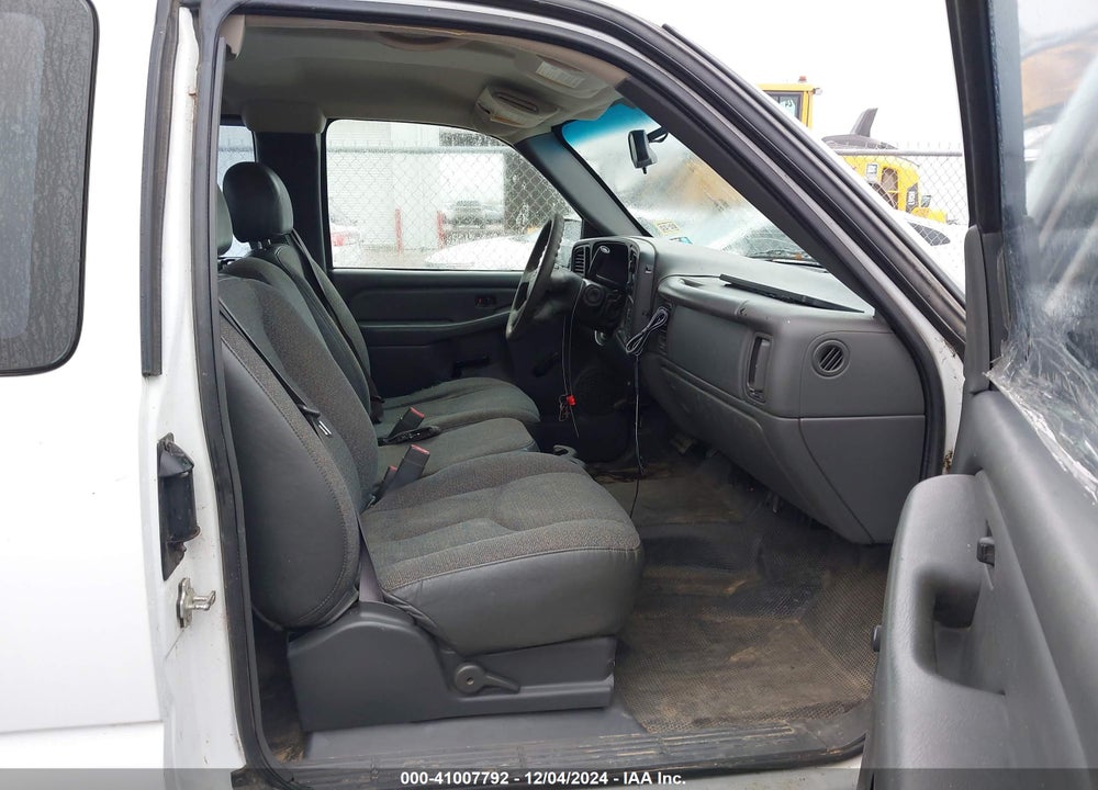 2005 CHEVROLET SILVERADO 1500 WORK TRUCK VIN: 1GCEC19X15Z132898