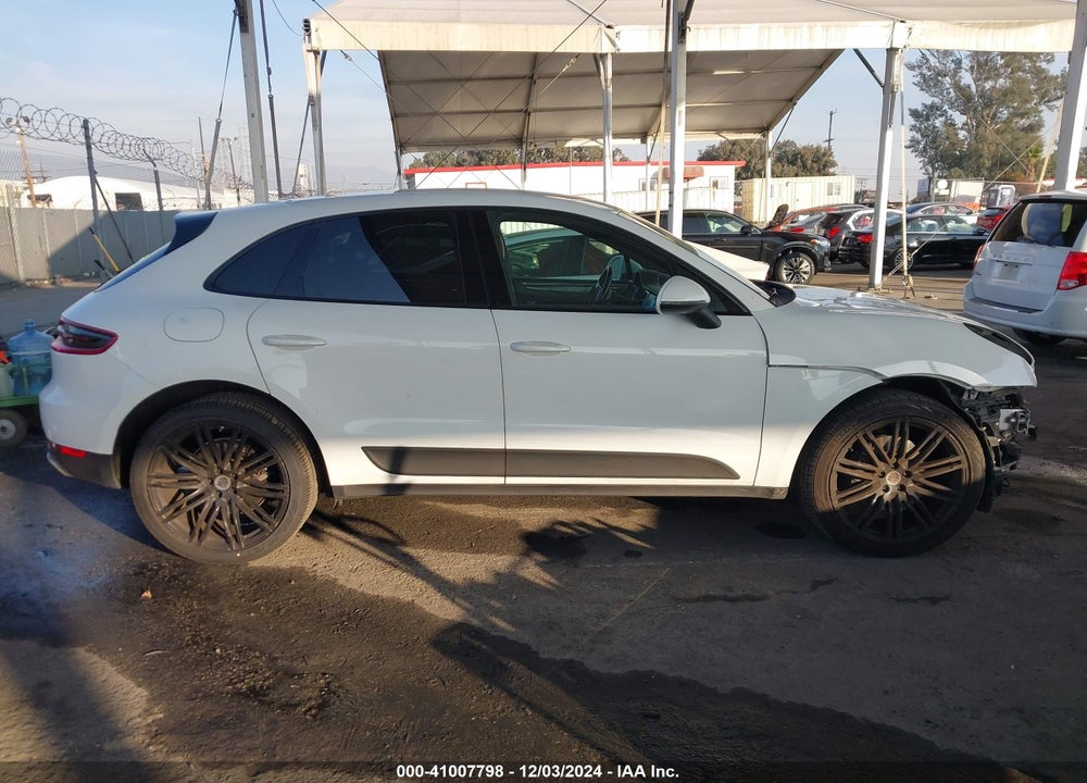 2018 PORSCHE MACAN VIN: WP1AA2A51JLB07614
