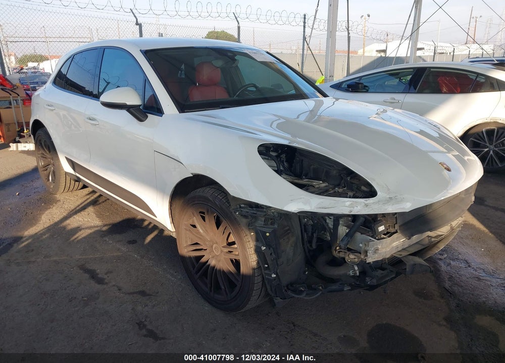 2018 PORSCHE MACAN VIN: WP1AA2A51JLB07614