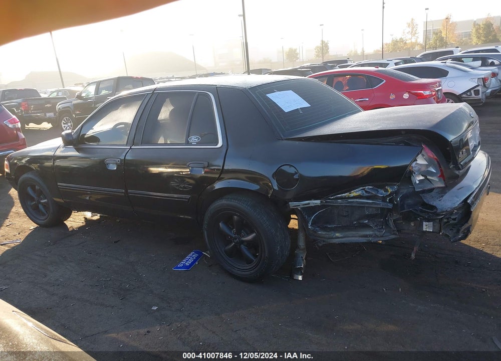 2011 FORD CROWN VICTORIA POLICE INTERCEPTOR VIN: 2FABP7BV4BX175982
