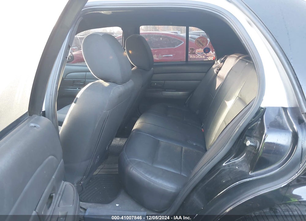 2011 FORD CROWN VICTORIA POLICE INTERCEPTOR VIN: 2FABP7BV4BX175982