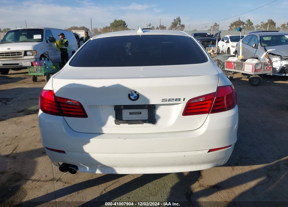 2013 BMW 528I VIN: WBAXG5C51DD234822
