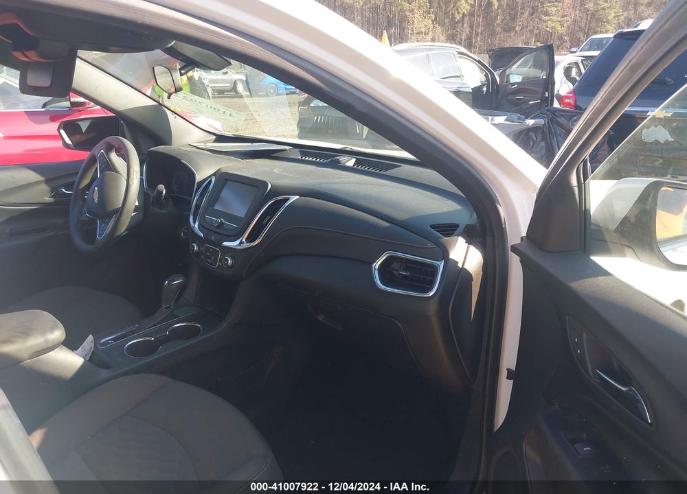 2018 CHEVROLET EQUINOX LT VIN: 2GNAXJEV9J6338667