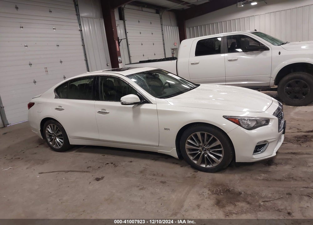 2018 INFINITI Q50 3.0T LUXE VIN: JN1EV7AR4JM436716