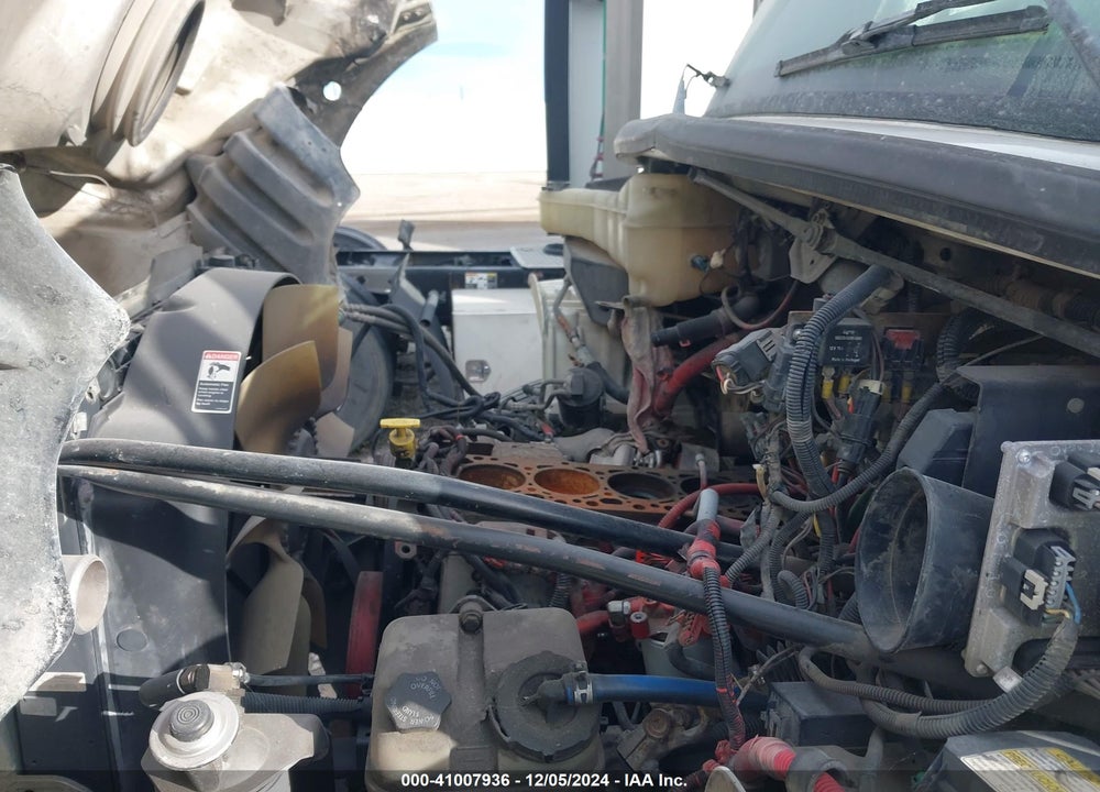 2010 FREIGHTLINER M2 106 MEDIUM DUTY VIN: 1FVACXDT1ADAU2008