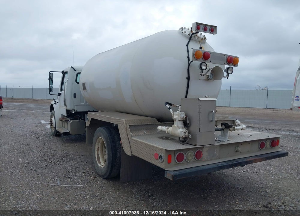 2010 FREIGHTLINER M2 106 MEDIUM DUTY VIN: 1FVACXDT1ADAU2008