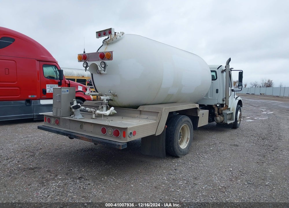 2010 FREIGHTLINER M2 106 MEDIUM DUTY VIN: 1FVACXDT1ADAU2008