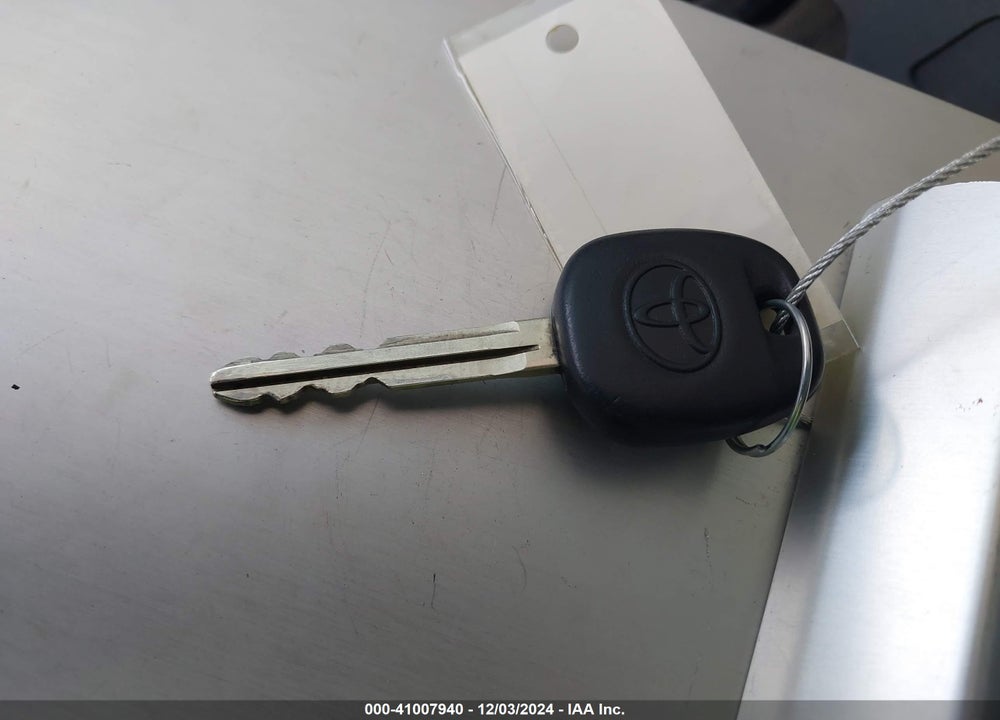 2014 TOYOTA SIENNA LE V6 8 PASSENGER VIN: 5TDKK3DC7ES501948