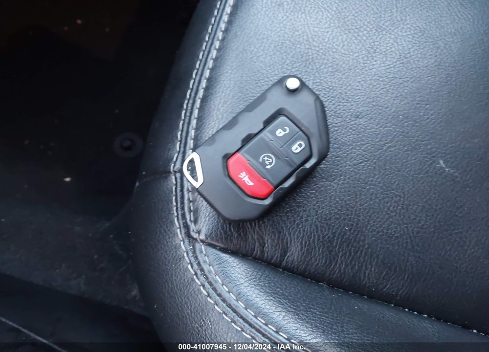 2020 JEEP WRANGLER UNLIMITED SAHARA VIN: 1C4HJXEN7LW152887
