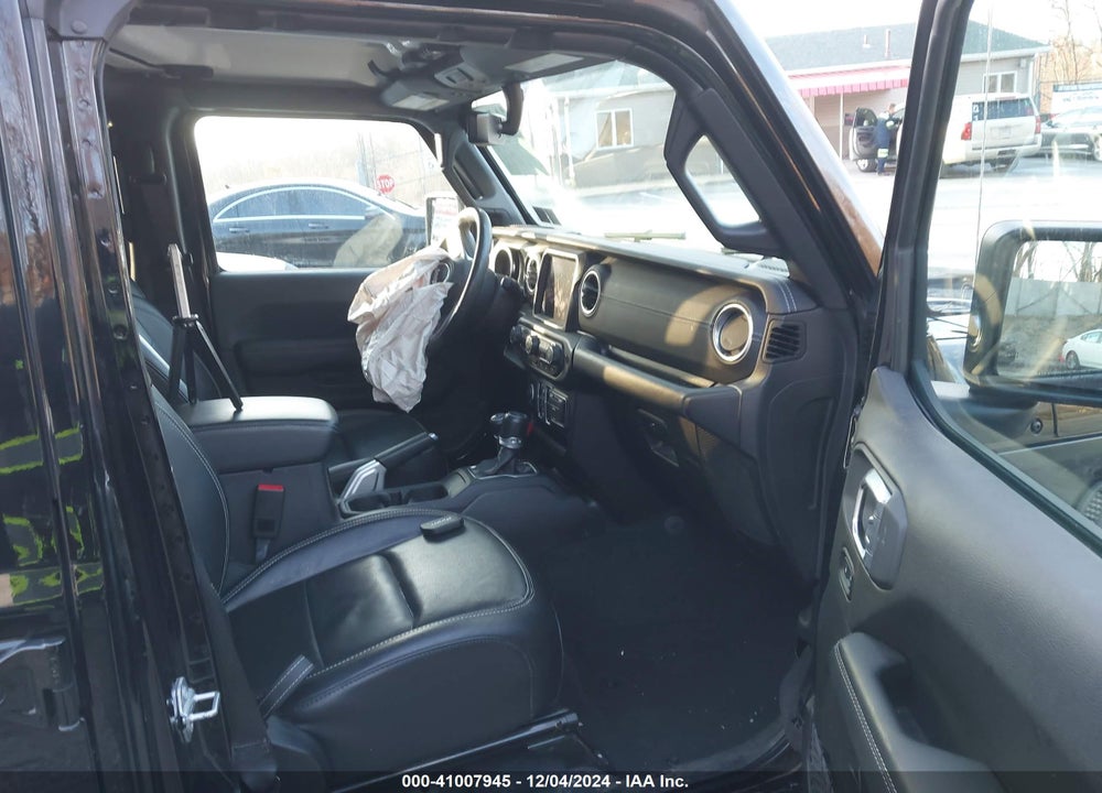 2020 JEEP WRANGLER UNLIMITED SAHARA VIN: 1C4HJXEN7LW152887