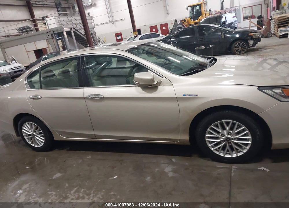 2014 HONDA ACCORD HYBRID VIN: 1HGCR6F56EA004372