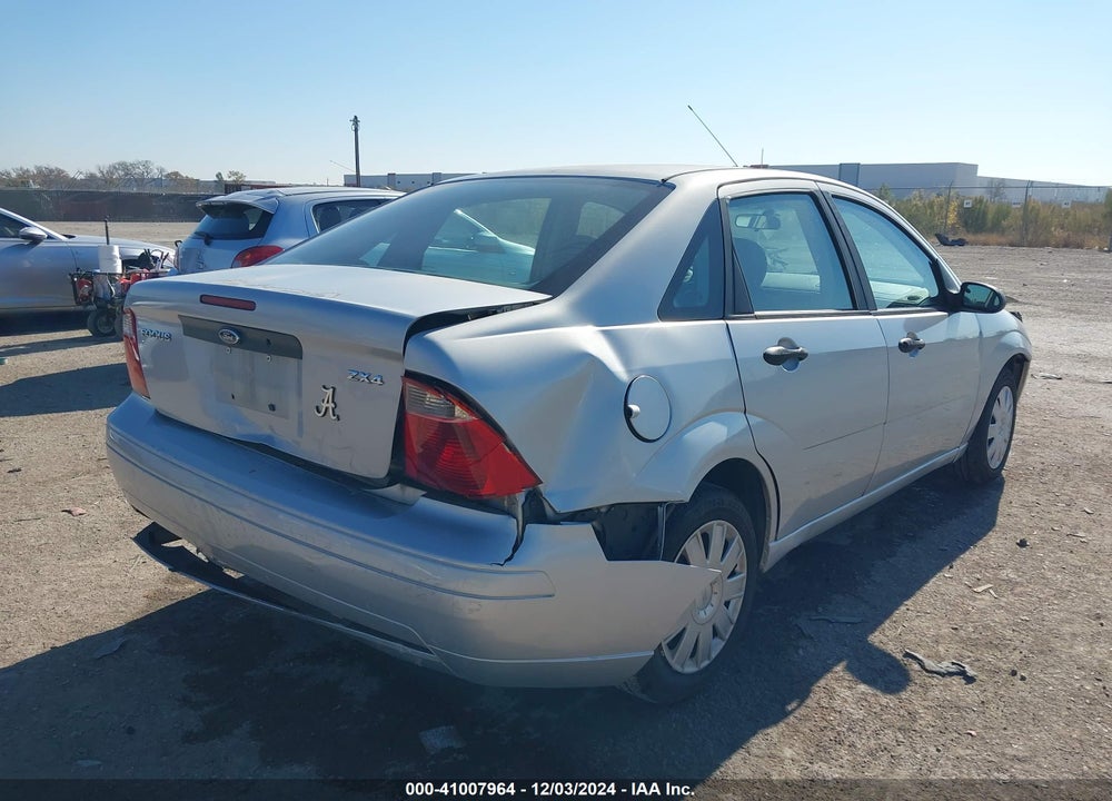 2005 FORD FOCUS ZX4 VIN: 1FAFP34N35W210583