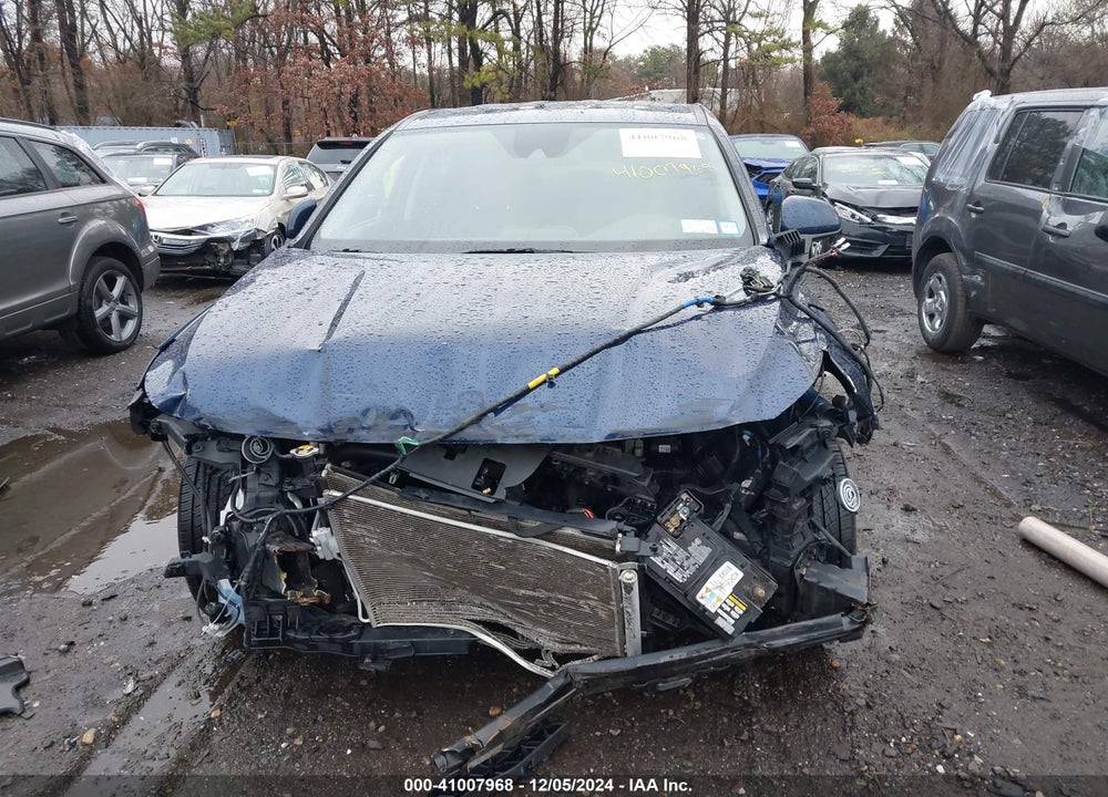 2019 HYUNDAI SANTA FE SE VIN: 5NMS2CAD1KH037244