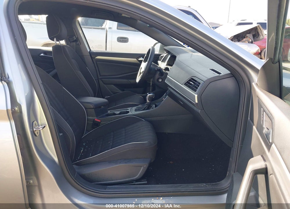 2023 VOLKSWAGEN JETTA VIN: 3VWBM7BU6PM052520