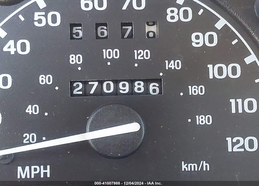 2000 FORD EXPLORER XLS VIN: 1FMZU62X1YUB77696