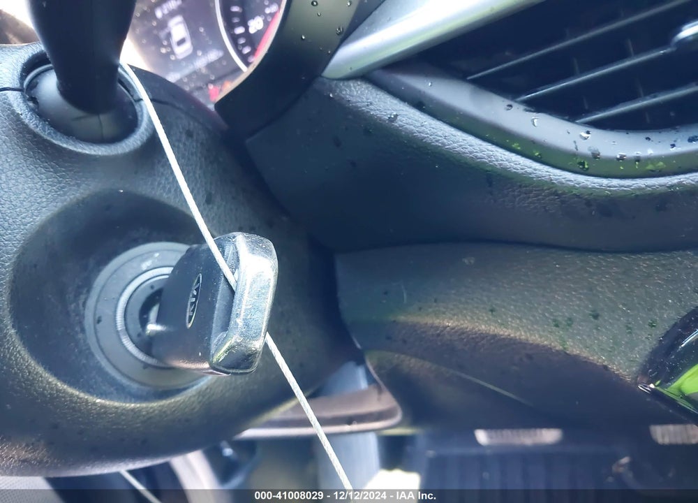 2019 KIA FORTE LXS VIN: 3KPF24AD9KE066232