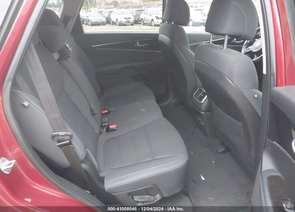 2017 KIA SORENTO 2.4L LX VIN: 5XYPGDA33HG214061