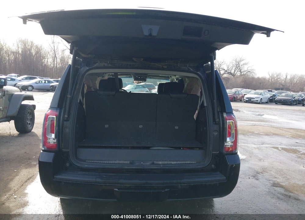 2018 GMC YUKON SLT VIN: 1GKS2BKC8JR258192