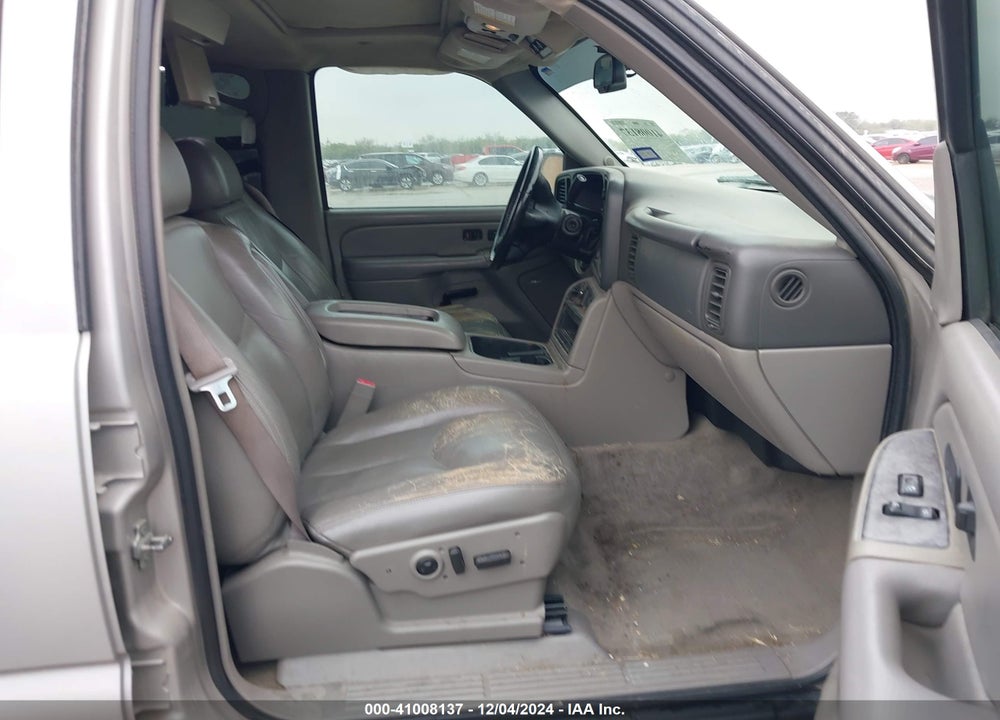 2005 CHEVROLET TAHOE Z71 VIN: 1GNEC13T15R245733