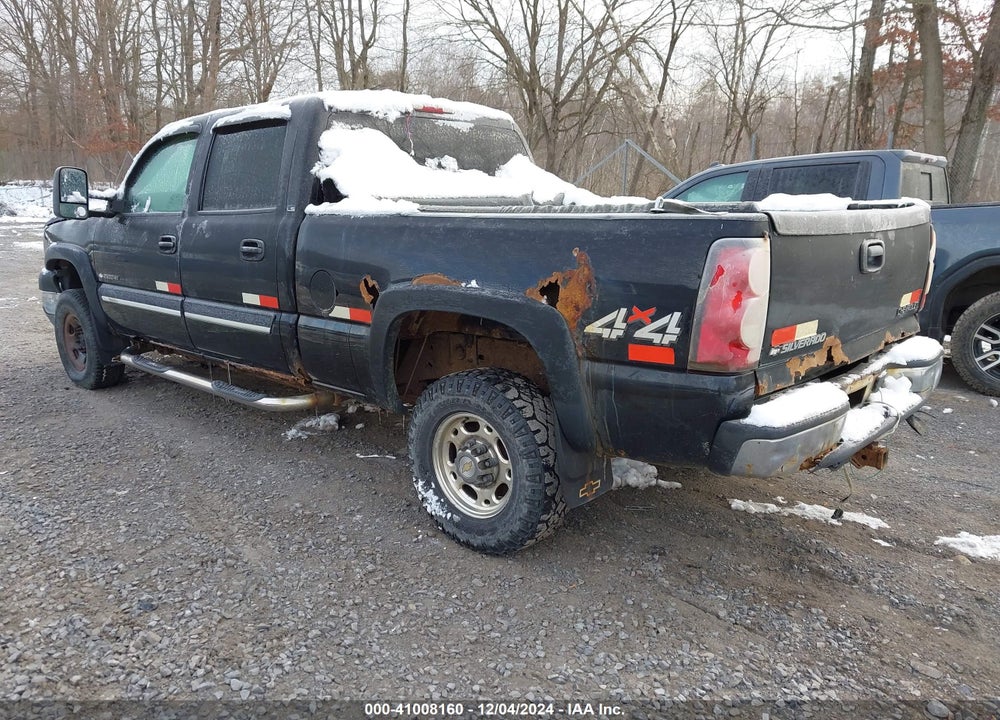 2005 CHEVROLET SILVERADO 2500HD LS VIN: 1GCHK23U75F839641