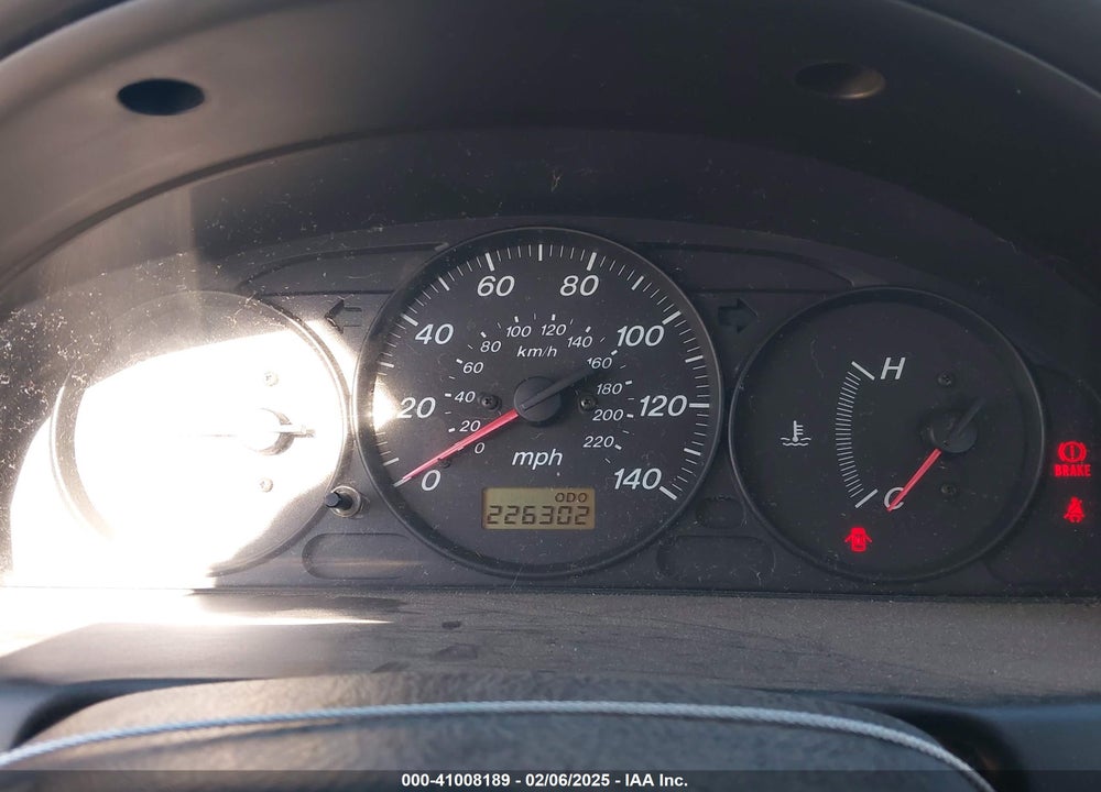 2001 MAZDA PROTEGE DX/LX VIN: JM1BJ222210402748
