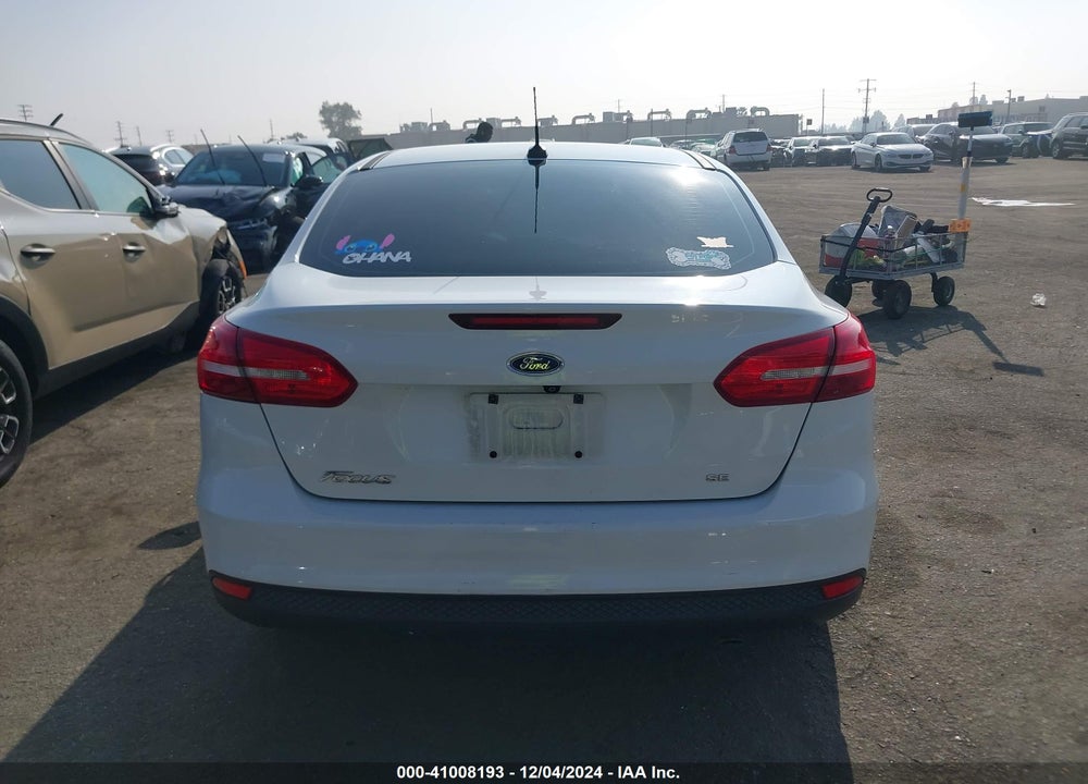 2015 FORD FOCUS SE VIN: 1FADP3F23FL207034