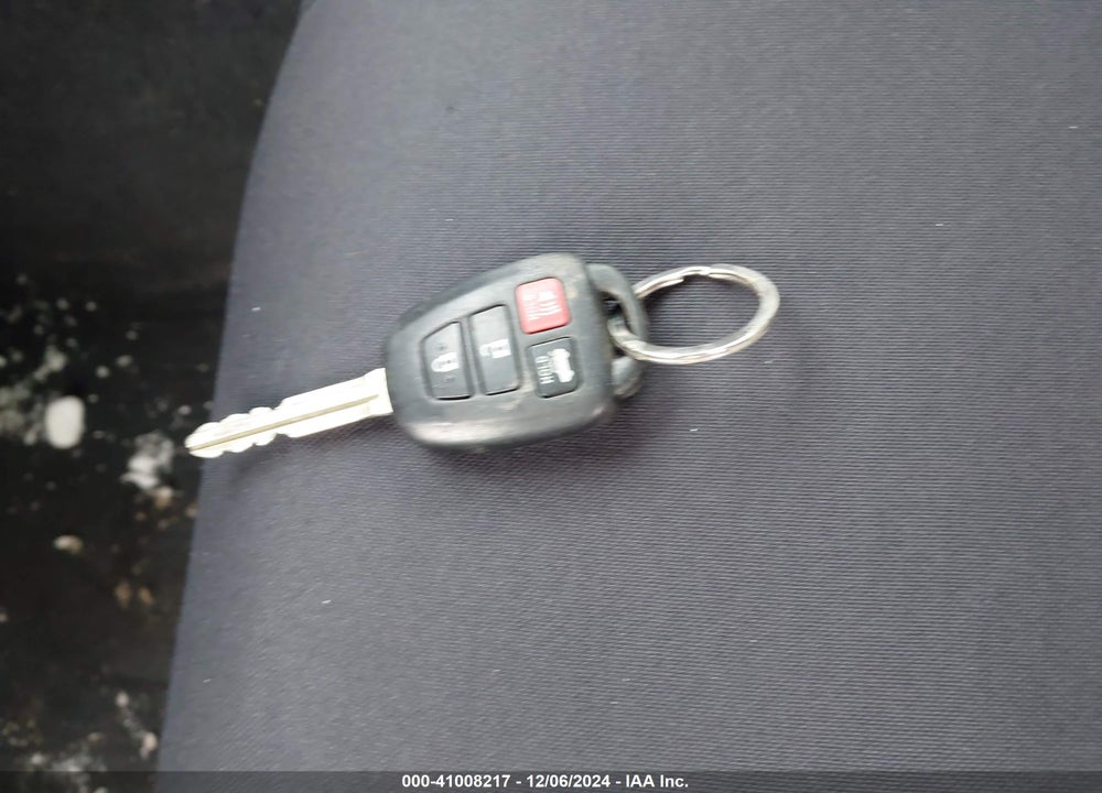 2013 TOYOTA CAMRY LE VIN: 4T1BF1FK8DU248187