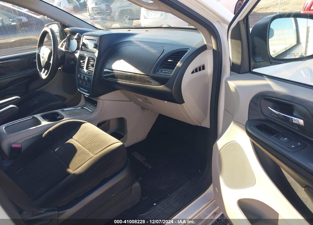 2013 DODGE GRAND CARAVAN SXT VIN: 2C4RDGCGXDR582861