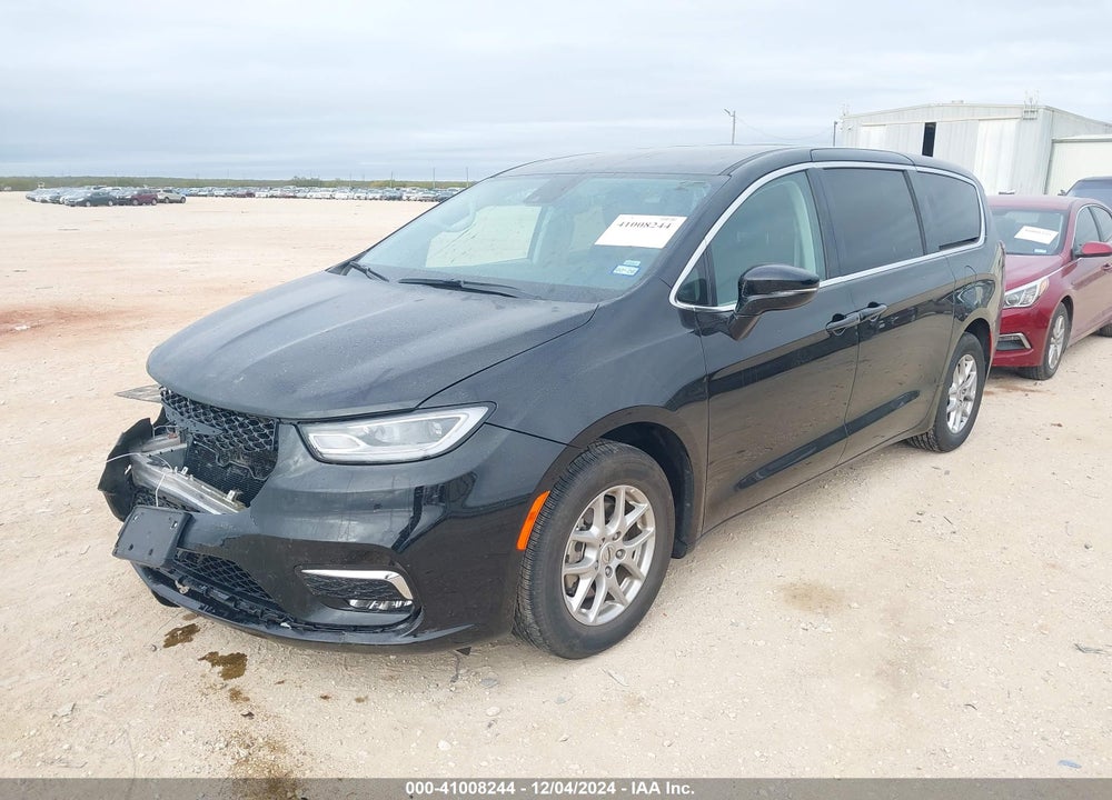 2024 CHRYSLER PACIFICA TOURING L VIN: 2C4RC1BG7RR124638