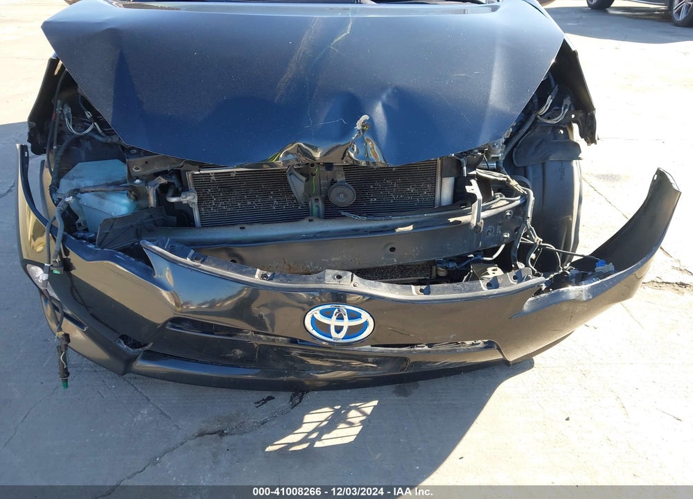 2013 TOYOTA PRIUS C VIN: JTDKDTB33D1032348