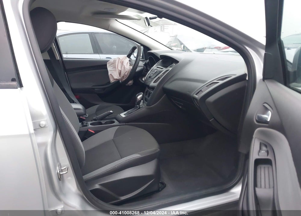 2014 FORD FOCUS SE VIN: 1FADP3F21EL302061