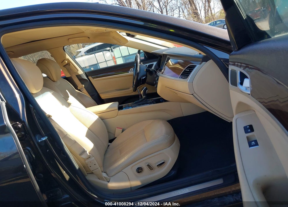 2015 HYUNDAI GENESIS VIN: KMHGN4JE4FU017978