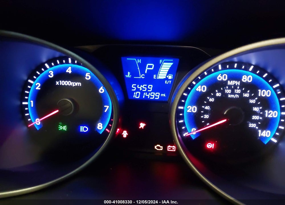 2015 HYUNDAI TUCSON SE VIN: KM8JU3AG2FU978681