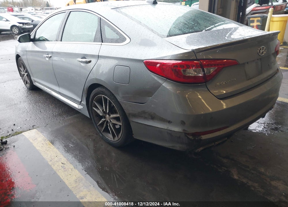 2015 HYUNDAI SONATA SPORT 2.0T VIN: 5NPE34AB1FH039809