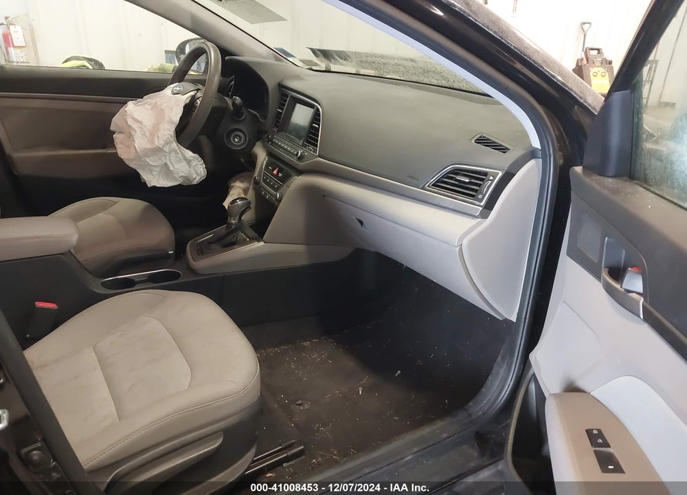 2017 HYUNDAI ELANTRA SE VIN: 5NPD84LF9HH139298