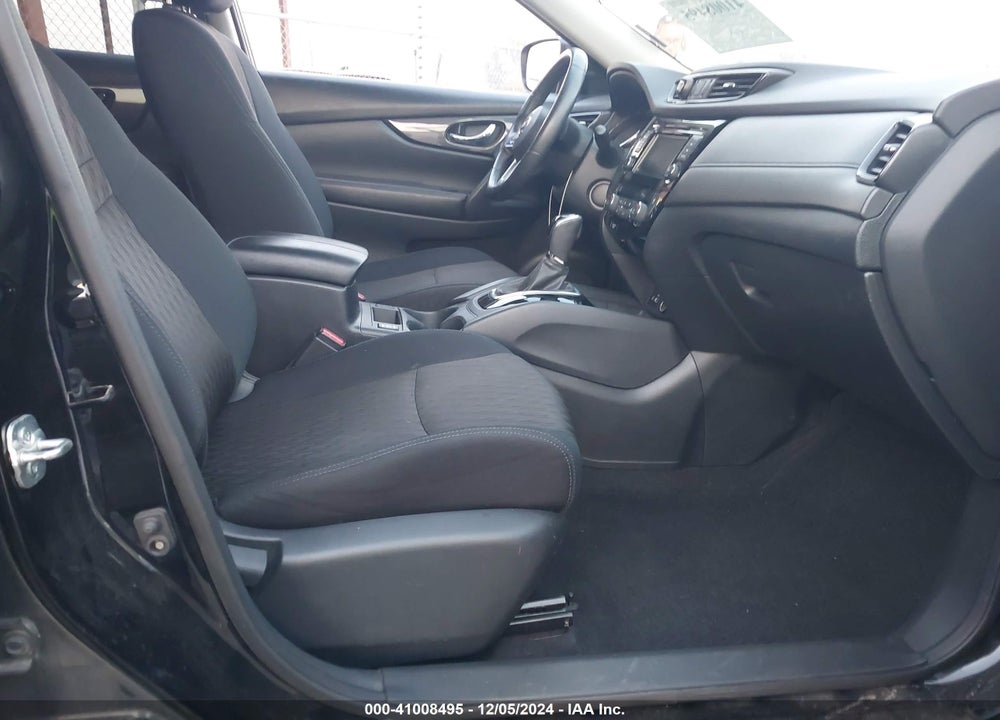 2018 NISSAN ROGUE SV VIN: 5N1AT2MT4JC813333