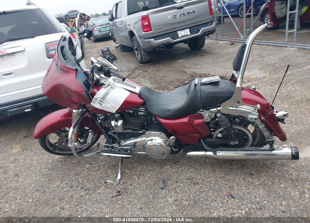 2017 HARLEY-DAVIDSON FLHXS STREET GLIDE SPECIAL VIN: 1HD1KRC16HB628134