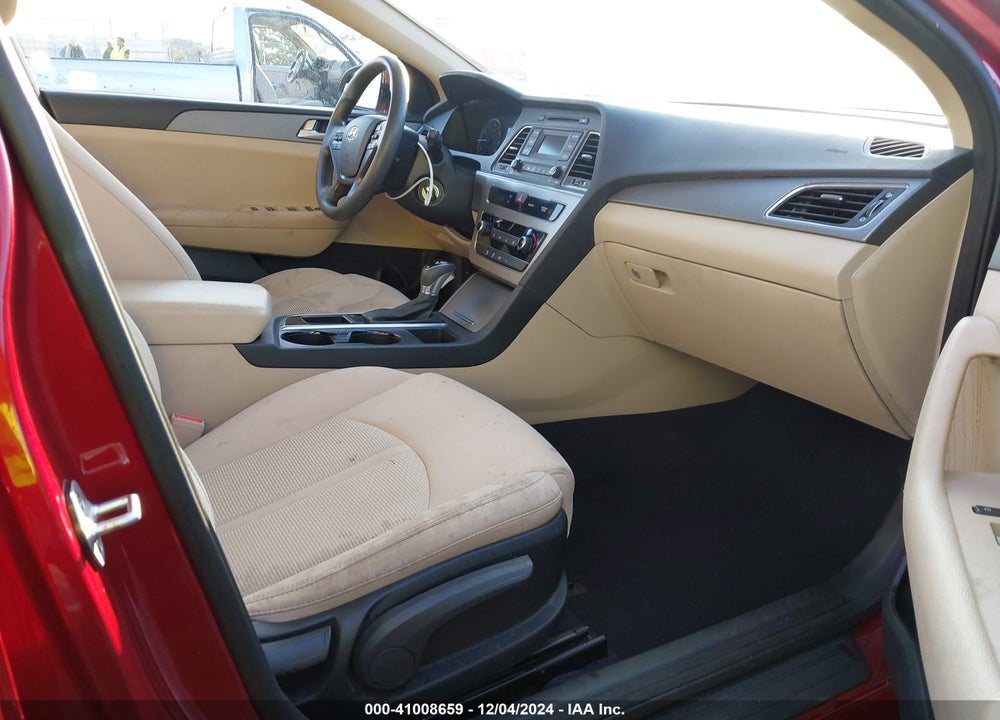 2015 HYUNDAI SONATA SE VIN: 5NPE24AF5FH140289